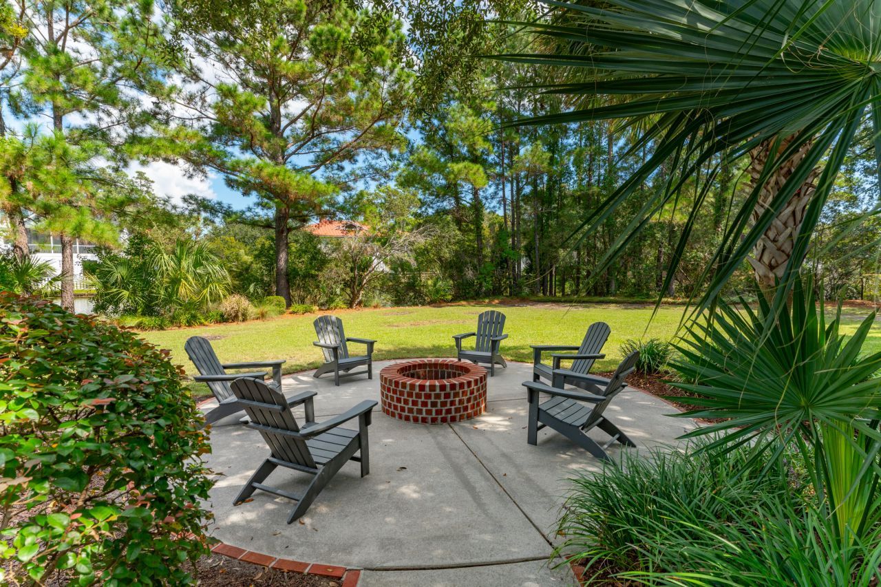 396 Evian Way Photo 58