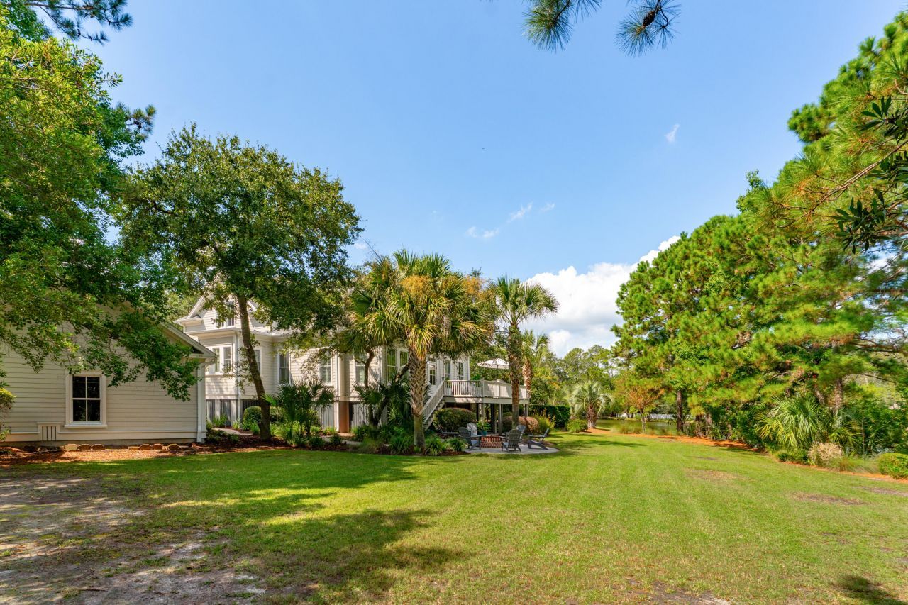 396 Evian Way Photo 64