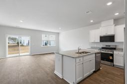 333 Bluebell Way photo 4