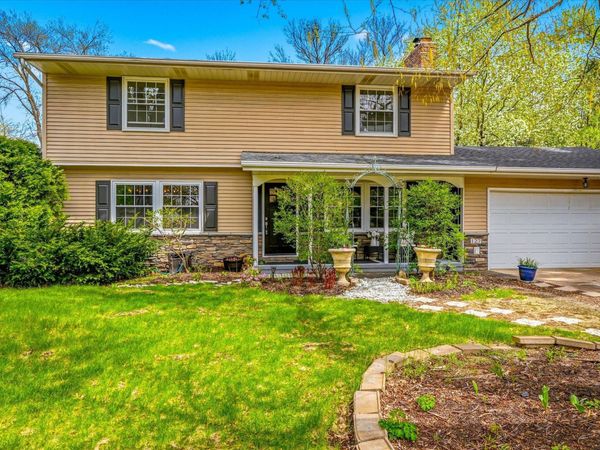 127 16th Avenue NW, New Brighton, MN 55112