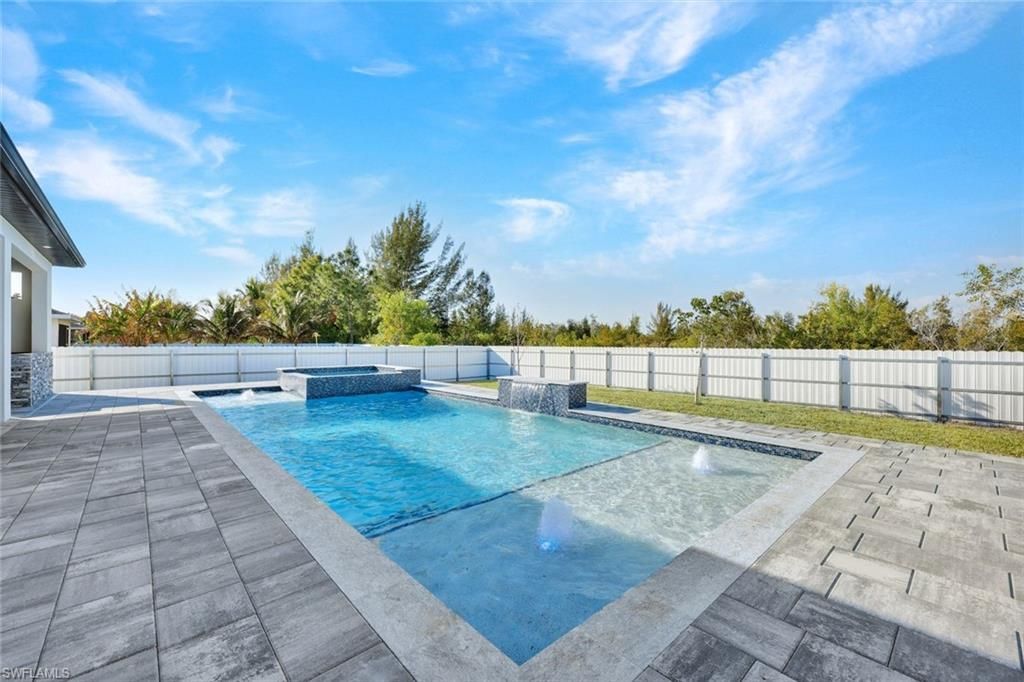 2917 NW 27th St, Cape Coral, FL 33993 Photo