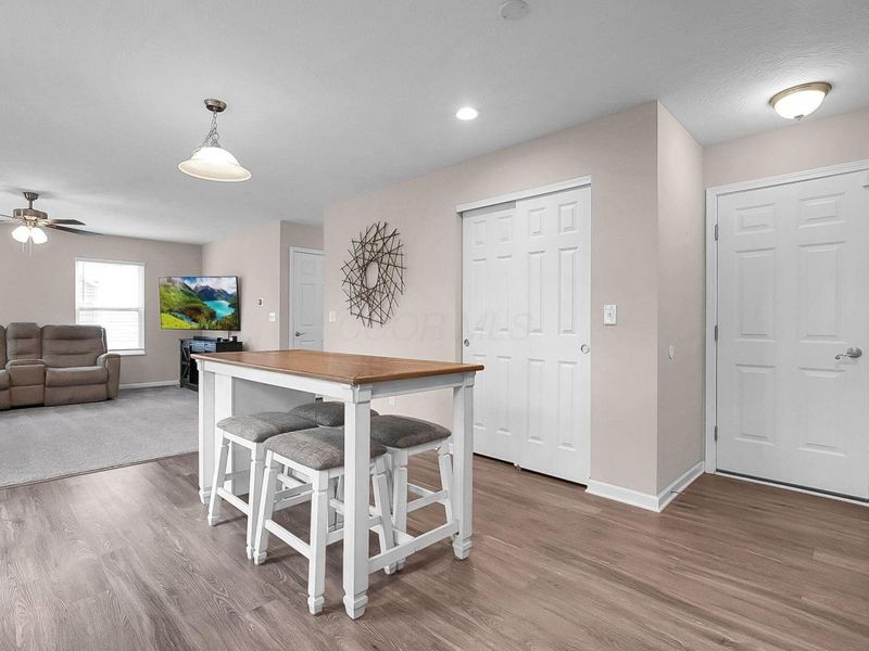 215 Mannaseh Drive W, Granville, OH 43023 Photo 11