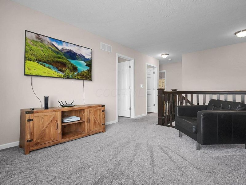 215 Mannaseh Drive W, Granville, OH 43023 Photo 17