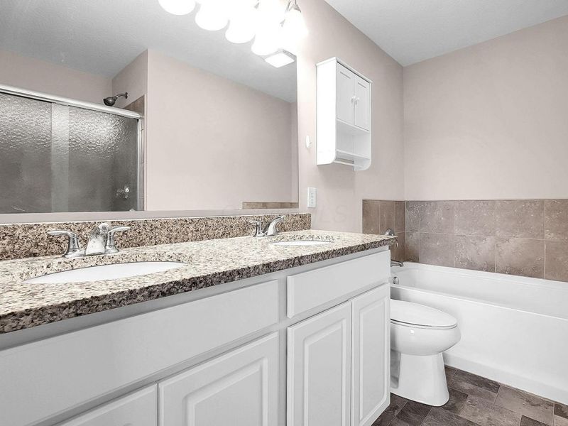 215 Mannaseh Drive W, Granville, OH 43023 Photo 20