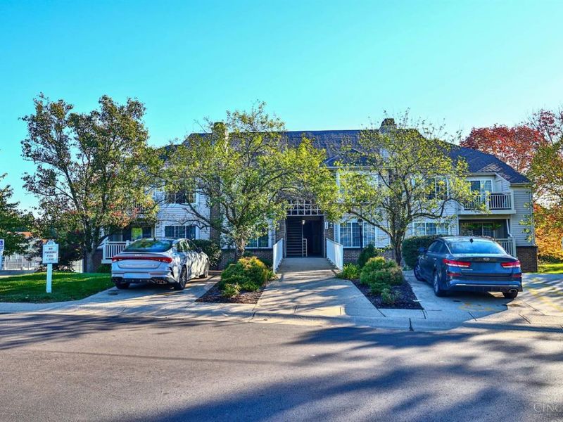 9940 Regatta Drive, Unit 104, Colerain Township, OH 45252 Photo 1