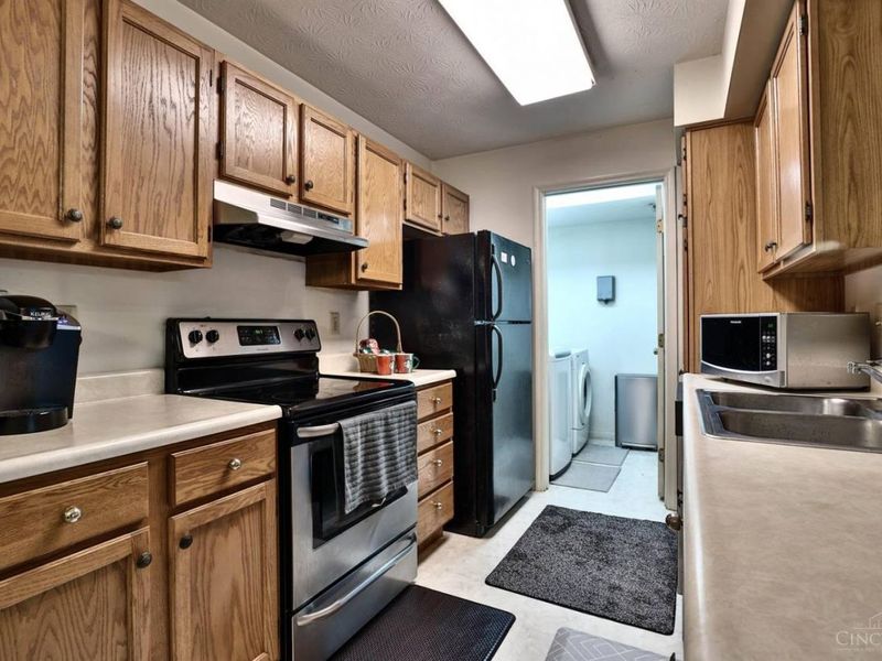 9940 Regatta Drive, Unit 104, Colerain Township, OH 45252 Photo 15