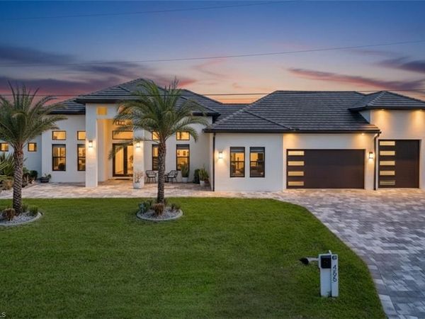 455 SE 17th AVE , CAPE CORAL, FL 33990