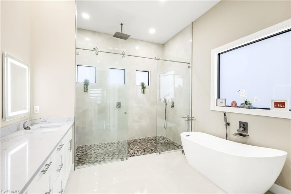 455 SE 17th Ave , Cape Coral, FL 33990 Photo