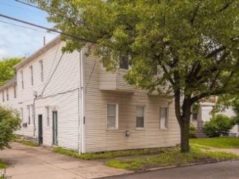 3694 E 57th Street, Unit 4, Cleveland, OH 44105 Photo 1