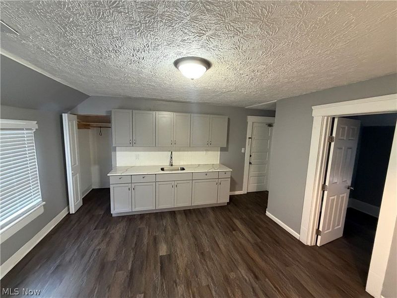 3694 E 57th Street, Unit 4, Cleveland, OH 44105 Photo 5