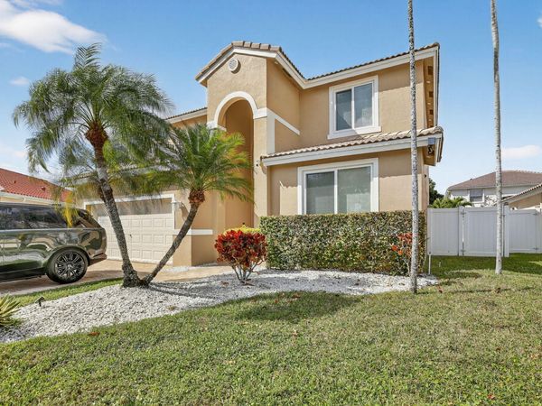 1583 SW 186th Terrace, Pembroke Pines, FL 33029