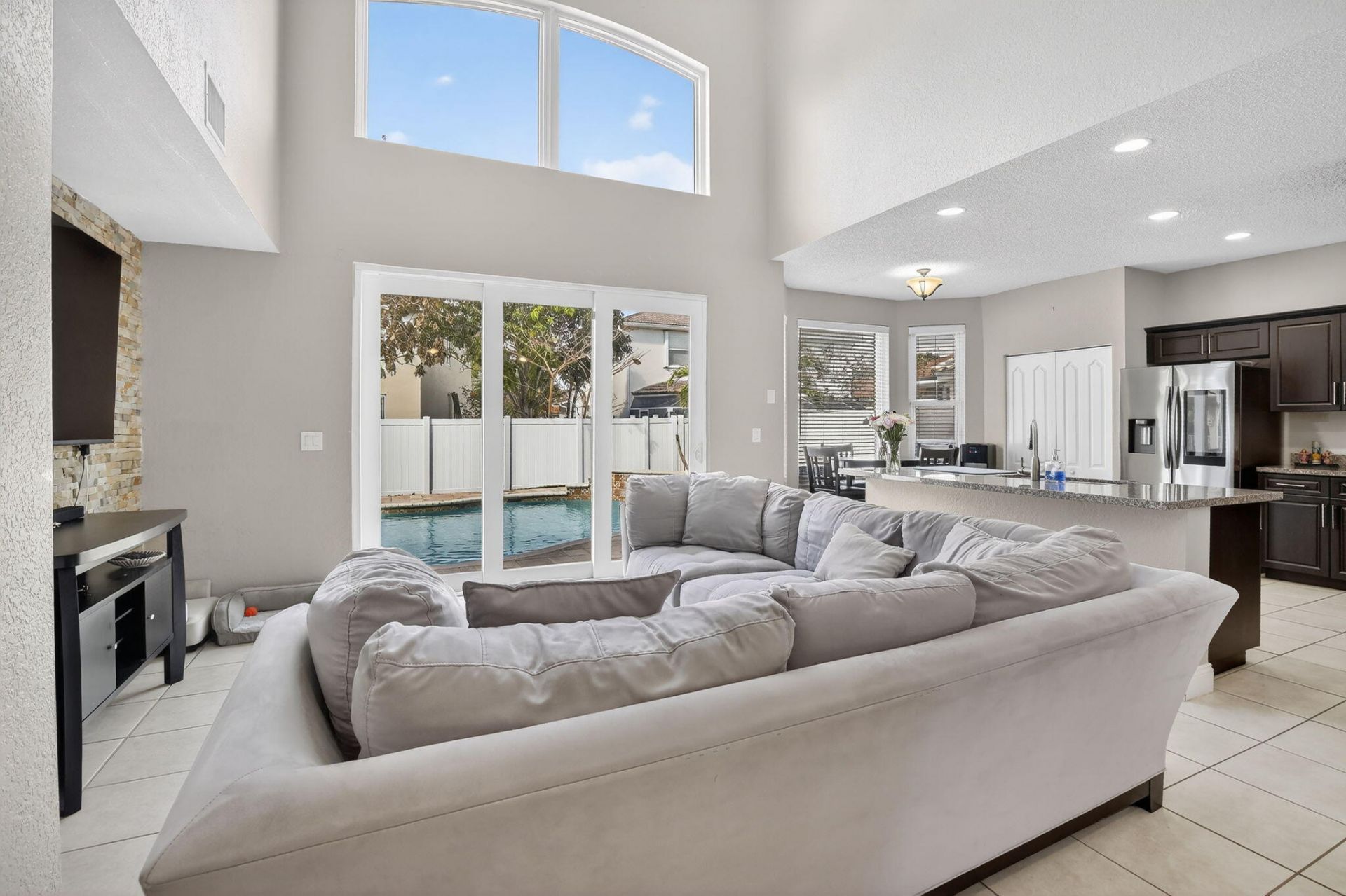 1583 SW 186th Terrace, Pembroke Pines, FL 33029 Photo