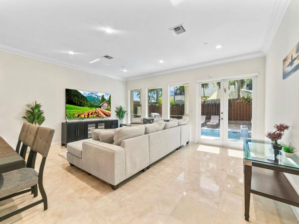 1849 NE 26th Avenue, Unit 2, Fort Lauderdale, FL 33305