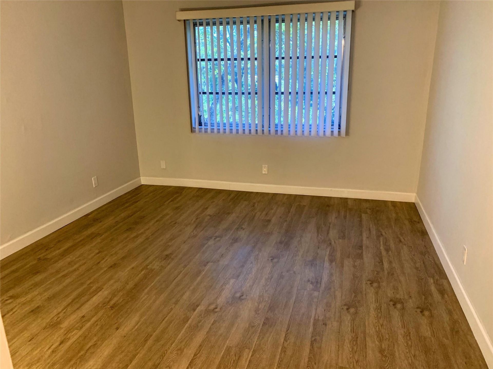 1400 NE 57th Street, Unit 304, Fort Lauderdale, FL 33334 Photo