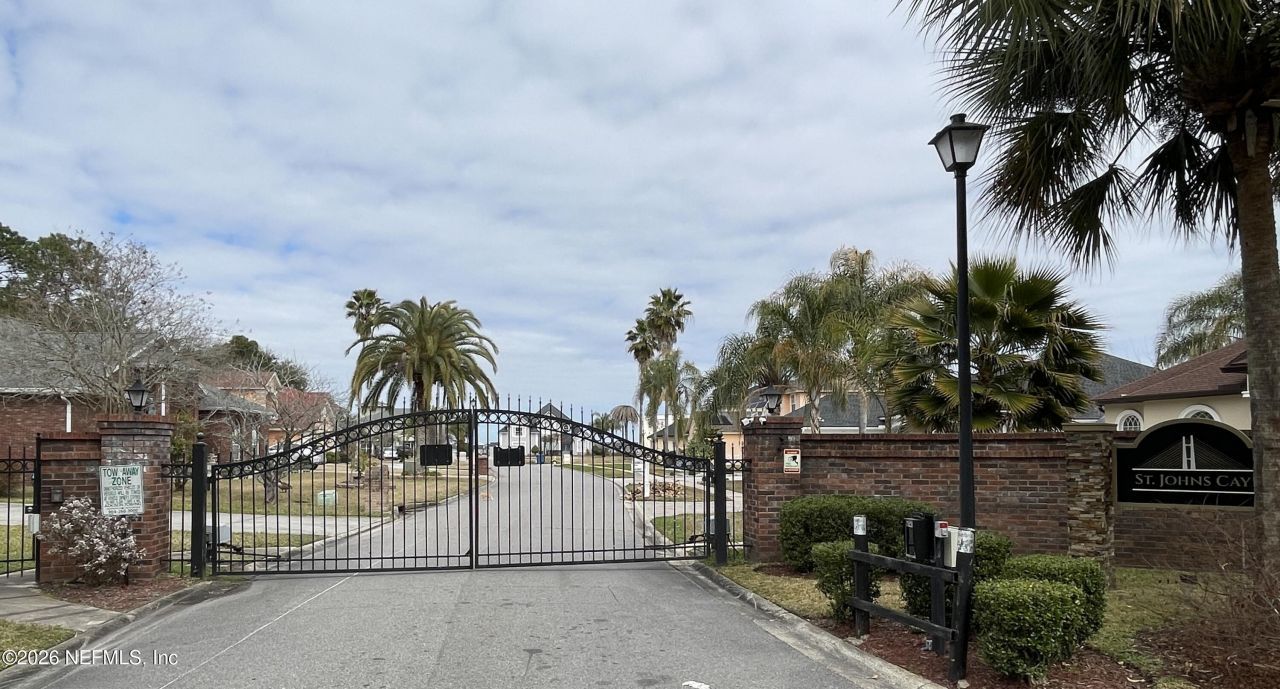 4321 Boat Club Drive, Jacksonville, FL 32277 Photo