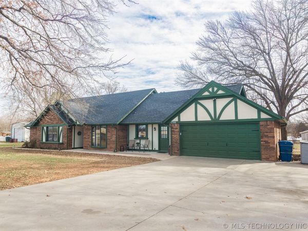 17916 E 96th Street North, Owasso, OK 74055