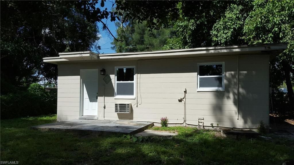 76 Crescent Lake Dr, North Fort Myers, FL 33917 Photo