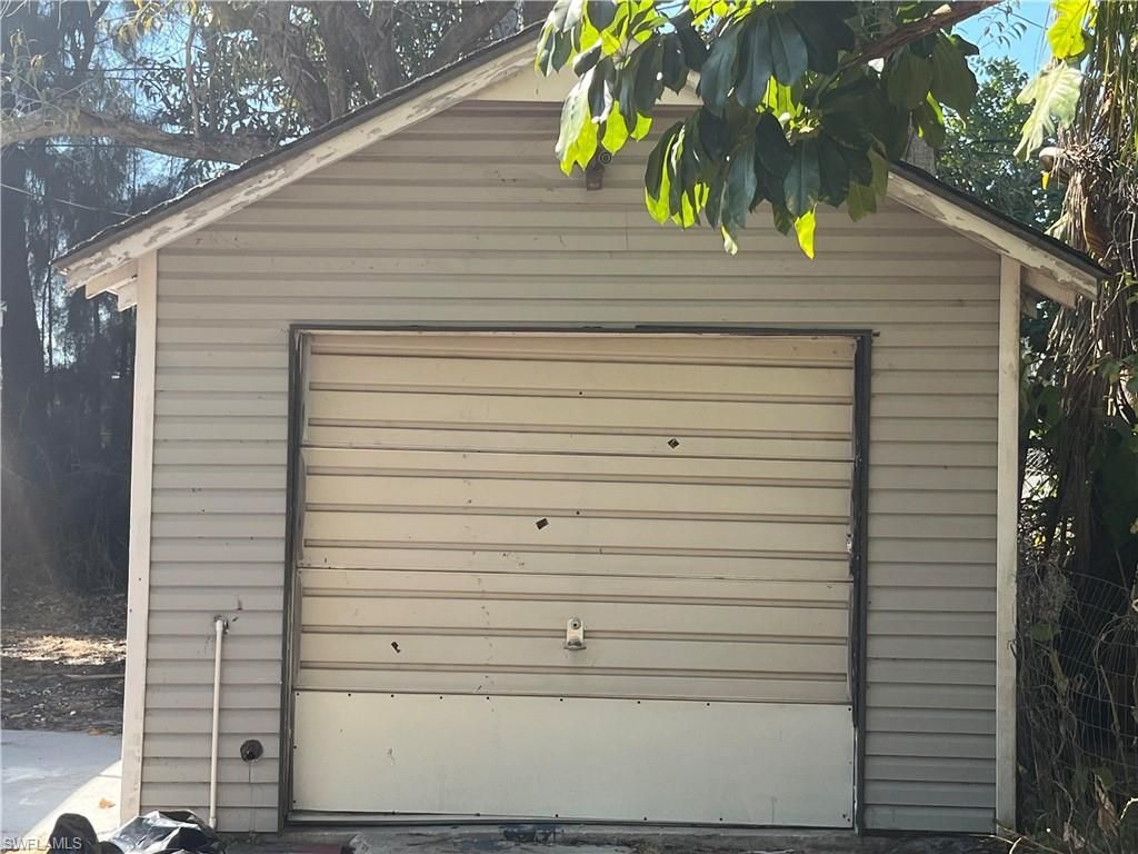 76 Crescent Lake Dr, North Fort Myers, FL 33917 Photo