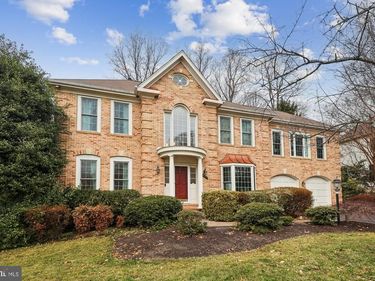 8514 OAK CHASE CIRCLE, FAIRFAX STATION, VA 22039