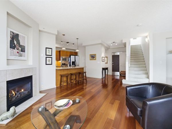 827 Fairfield Rd, Unit 609, Victoria, BC V8V 5B2