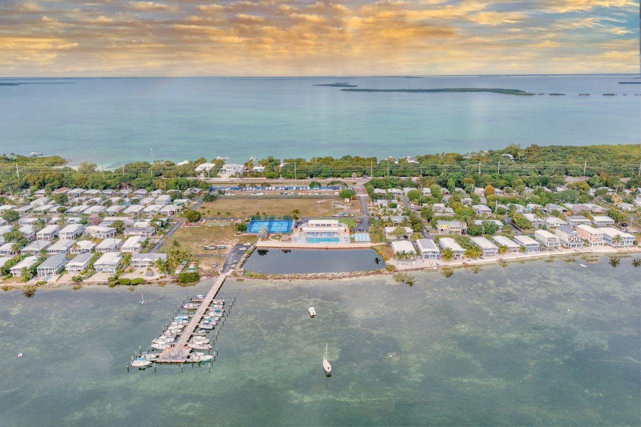 902 S Ruby Drive, Key Largo, FL 33037 Photo