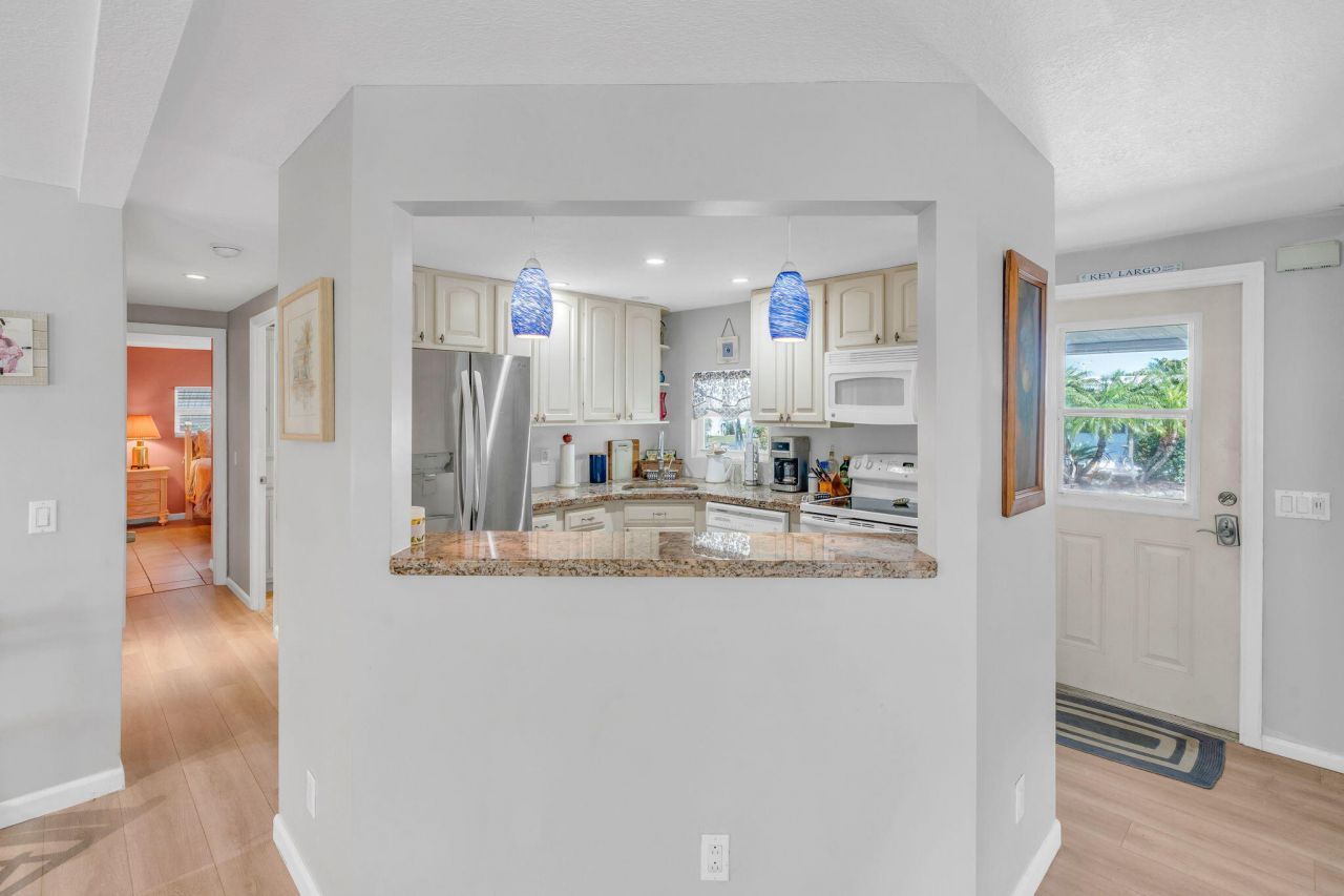 902 S Ruby Drive, Key Largo, FL 33037 Photo