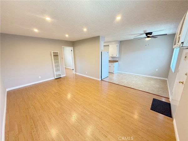 2306 Mira Vista Avenue, Unit 17, Montrose, CA 91020