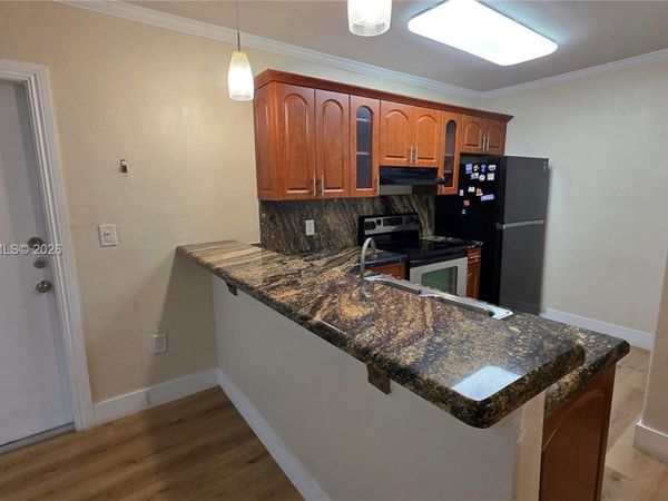 7829 Miller Dr, Unit B104, Miami, FL 33155