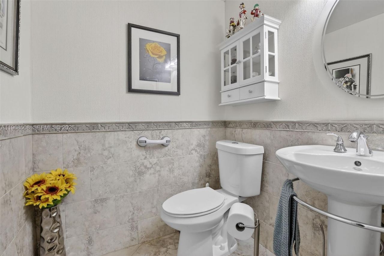 9080 Vineyard Lake Dr, Plantation, FL 33324 Photo