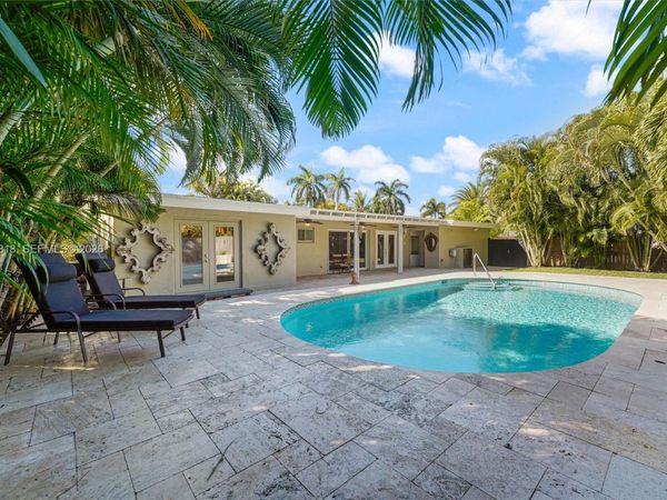 2935 NE 21st Ter, Fort Lauderdale, FL 33306