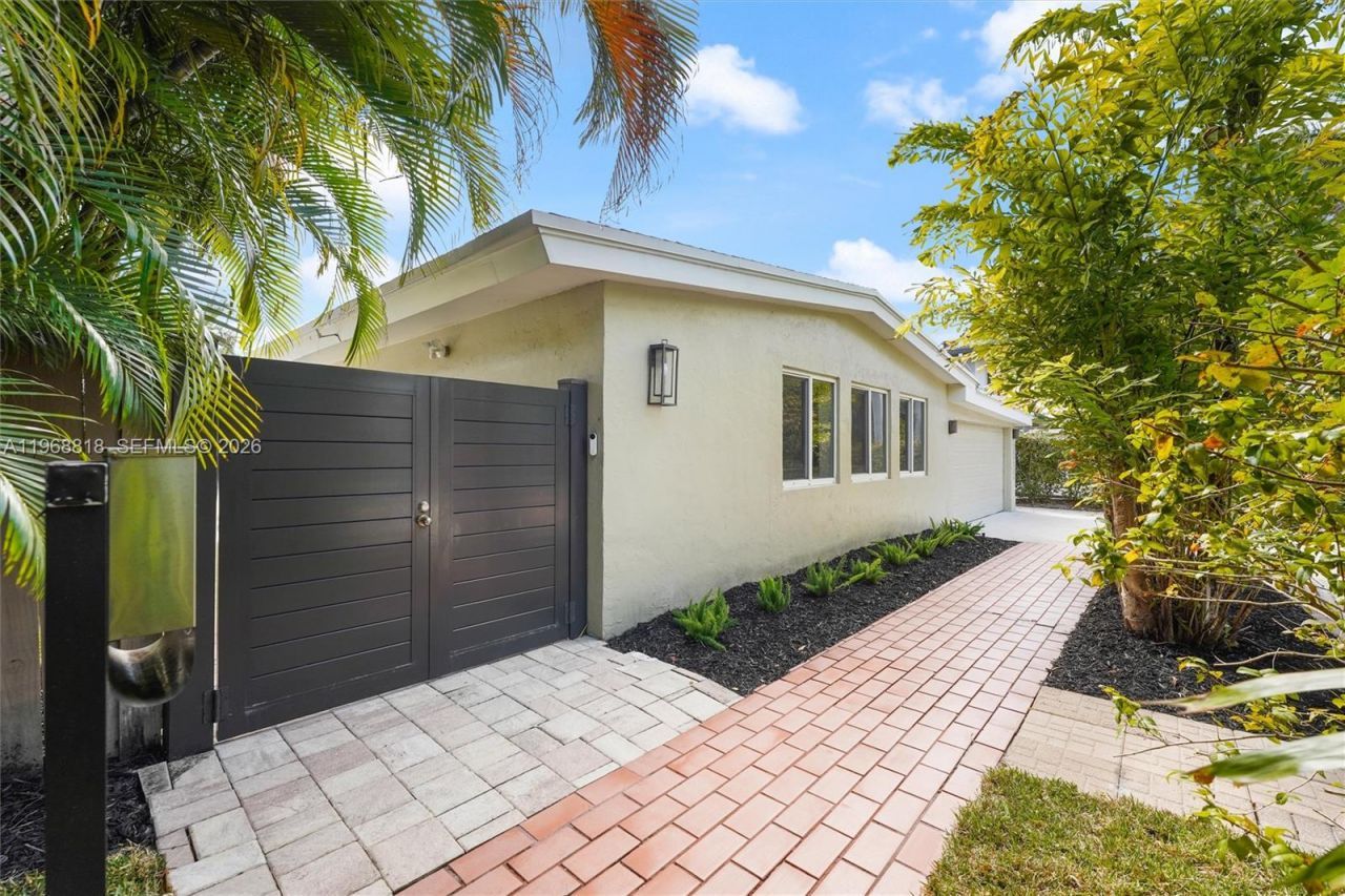 2935 NE 21st Ter, Fort Lauderdale, FL 33306 Photo