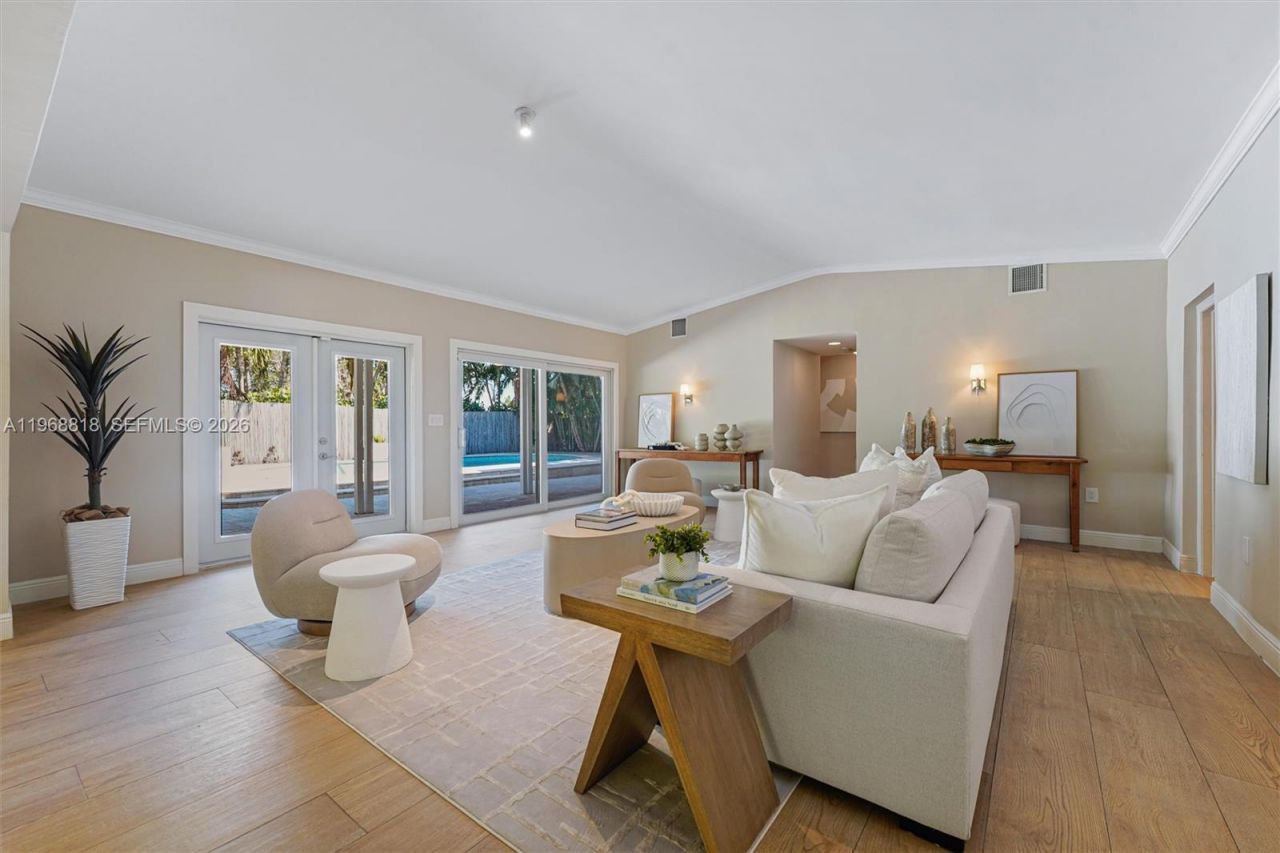 2935 NE 21st Ter, Fort Lauderdale, FL 33306 Photo