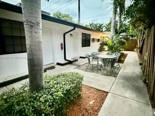 1240 NE 12th Ave , Unit 1, Fort Lauderdale, FL 33304