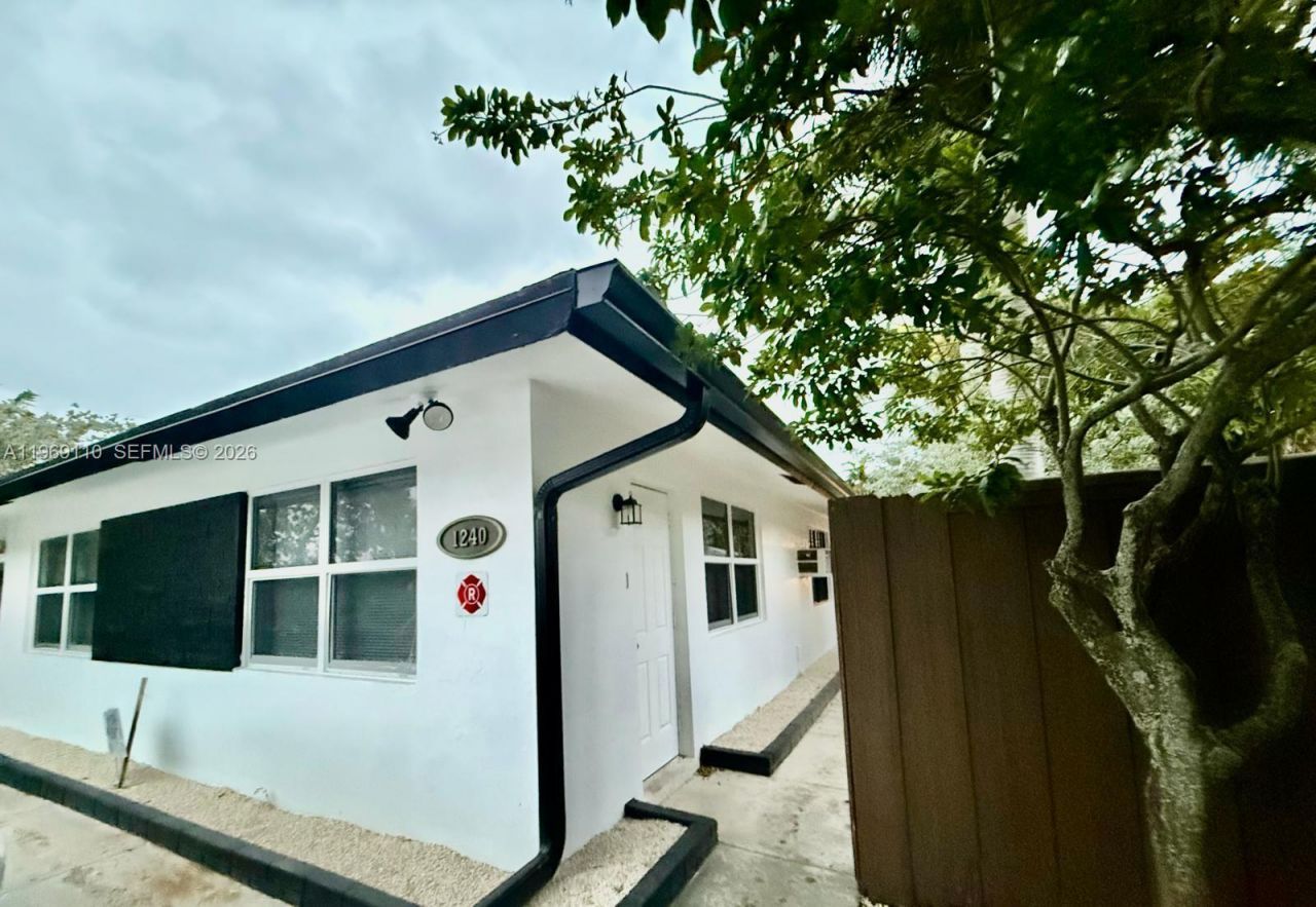 1240 NE 12th Ave , Unit 1, Fort Lauderdale, FL 33304 Photo
