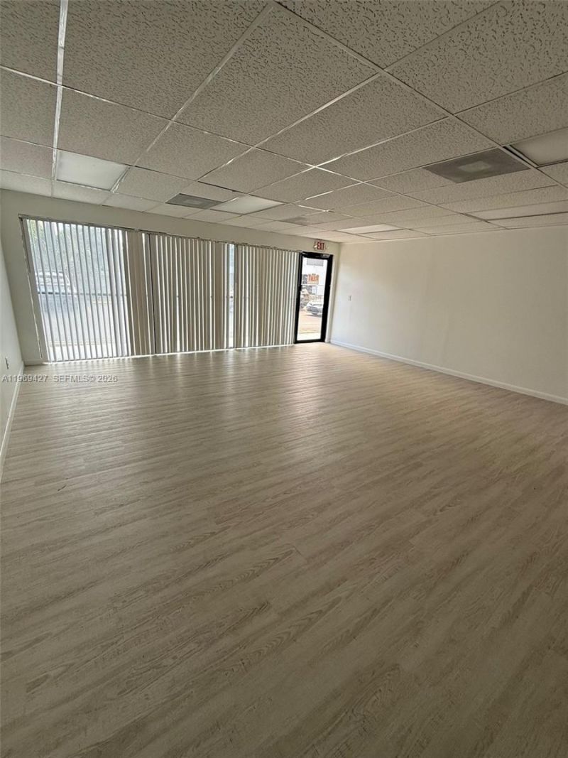 10550 NW 77th Ct, Unit 111, Hialeah Gardens, FL 33016 Photo