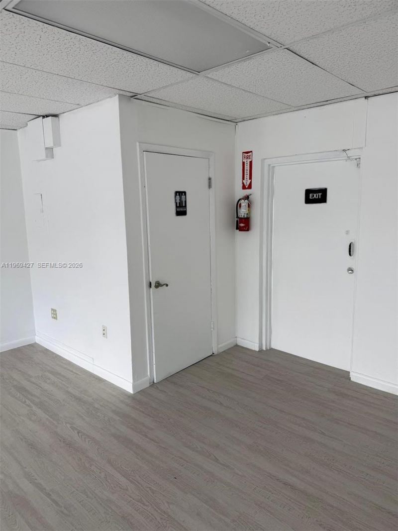 10550 NW 77th Ct, Unit 111, Hialeah Gardens, FL 33016 Photo