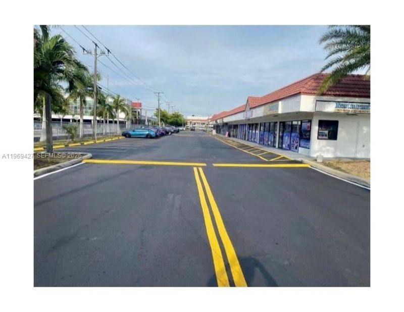 10550 NW 77th Ct, Unit 111, Hialeah Gardens, FL 33016 Photo