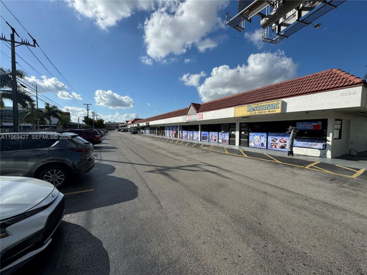 10550 NW 77th Ct, Unit 111, Hialeah Gardens, FL 33016 Photo