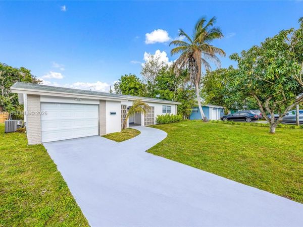 7949 Panama St, Miramar, FL 33023