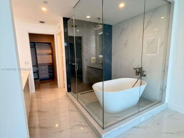 700 NE 24TH ST, Unit 1103, Miami, FL 33137