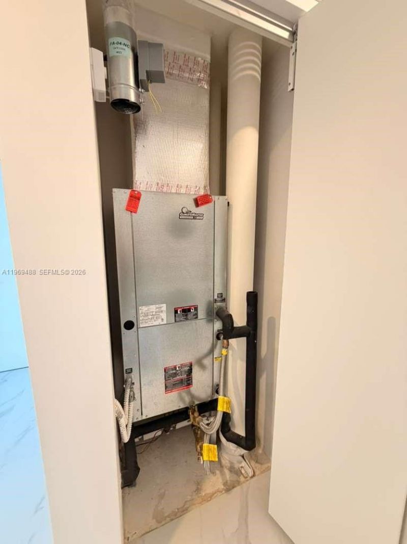 700 NE 24th St, Unit 1103, Miami, FL 33137 Photo