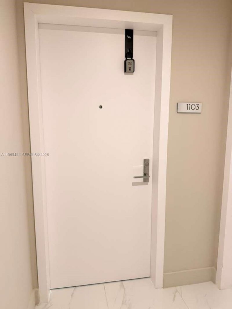 700 NE 24th St, Unit 1103, Miami, FL 33137 Photo