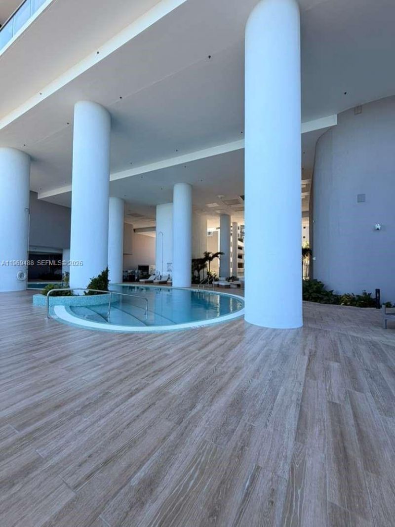 700 NE 24th St, Unit 1103, Miami, FL 33137 Photo