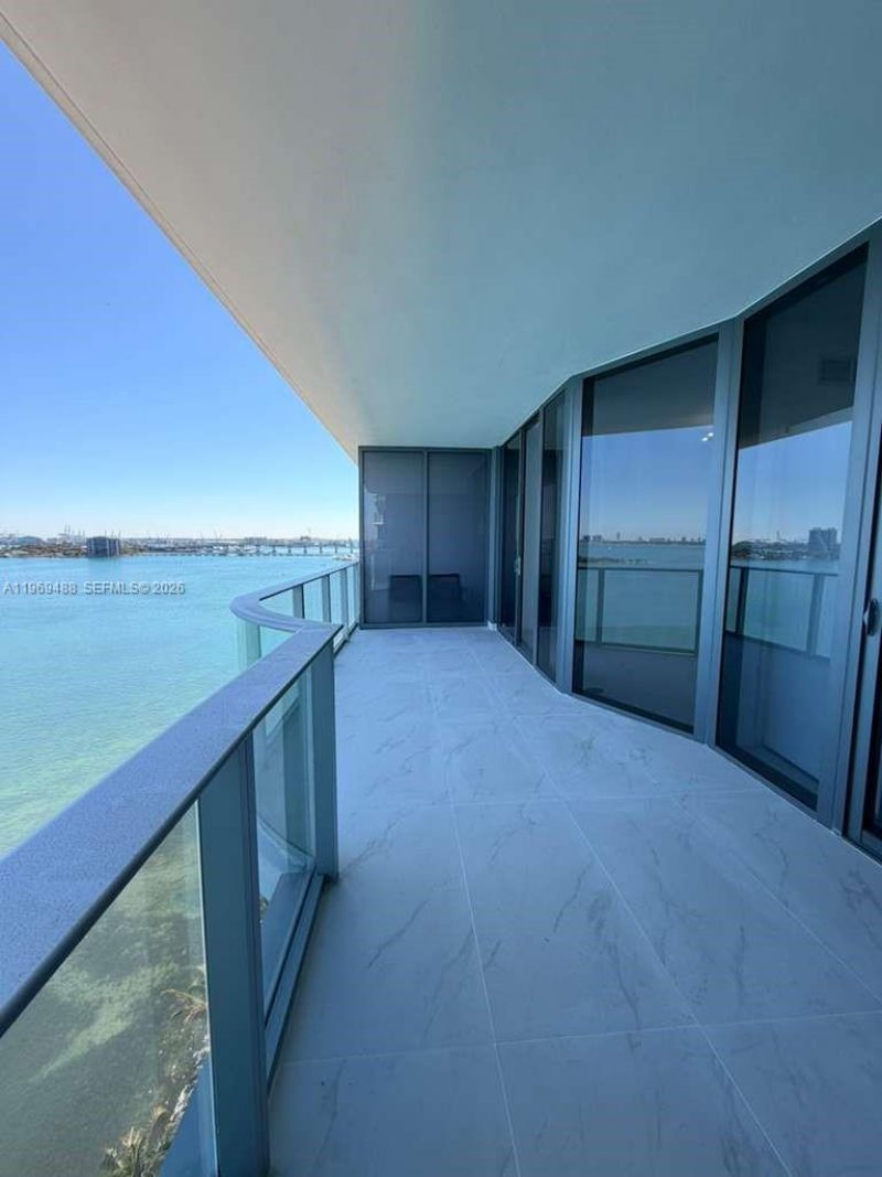 700 NE 24th St, Unit 1103, Miami, FL 33137 Photo