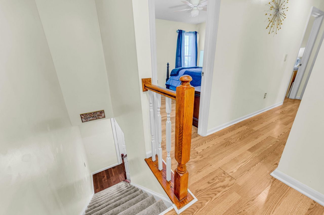 8121 Halifax Way Photo 11