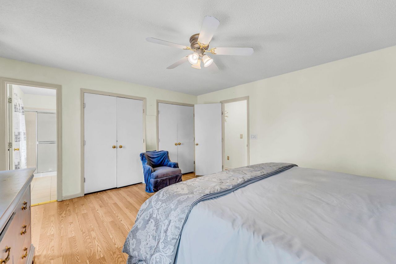 8121 Halifax Way Photo 13