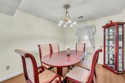 8121 Halifax Way photo 4