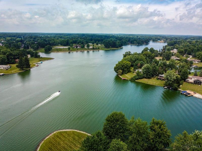 1564 Fredrick Strasser Drive, Perry Twp, OH 45118 Photo 7