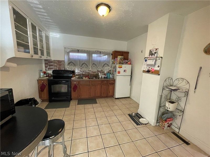 3140 W 33rd Street, Cleveland, OH 44109 Photo 9