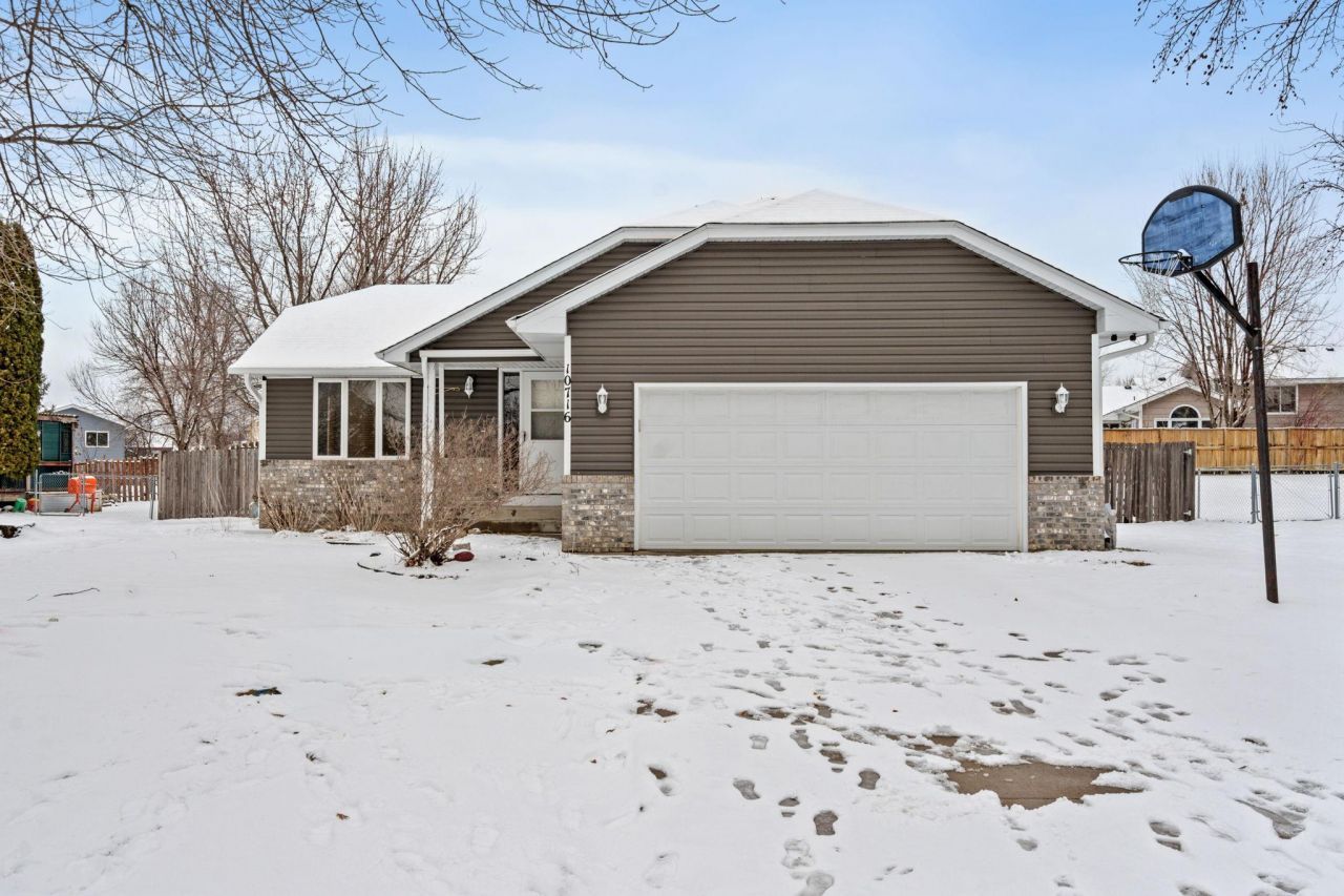 10716 Kalland Drive Ne, Albertville, MN 55301 Main Photo